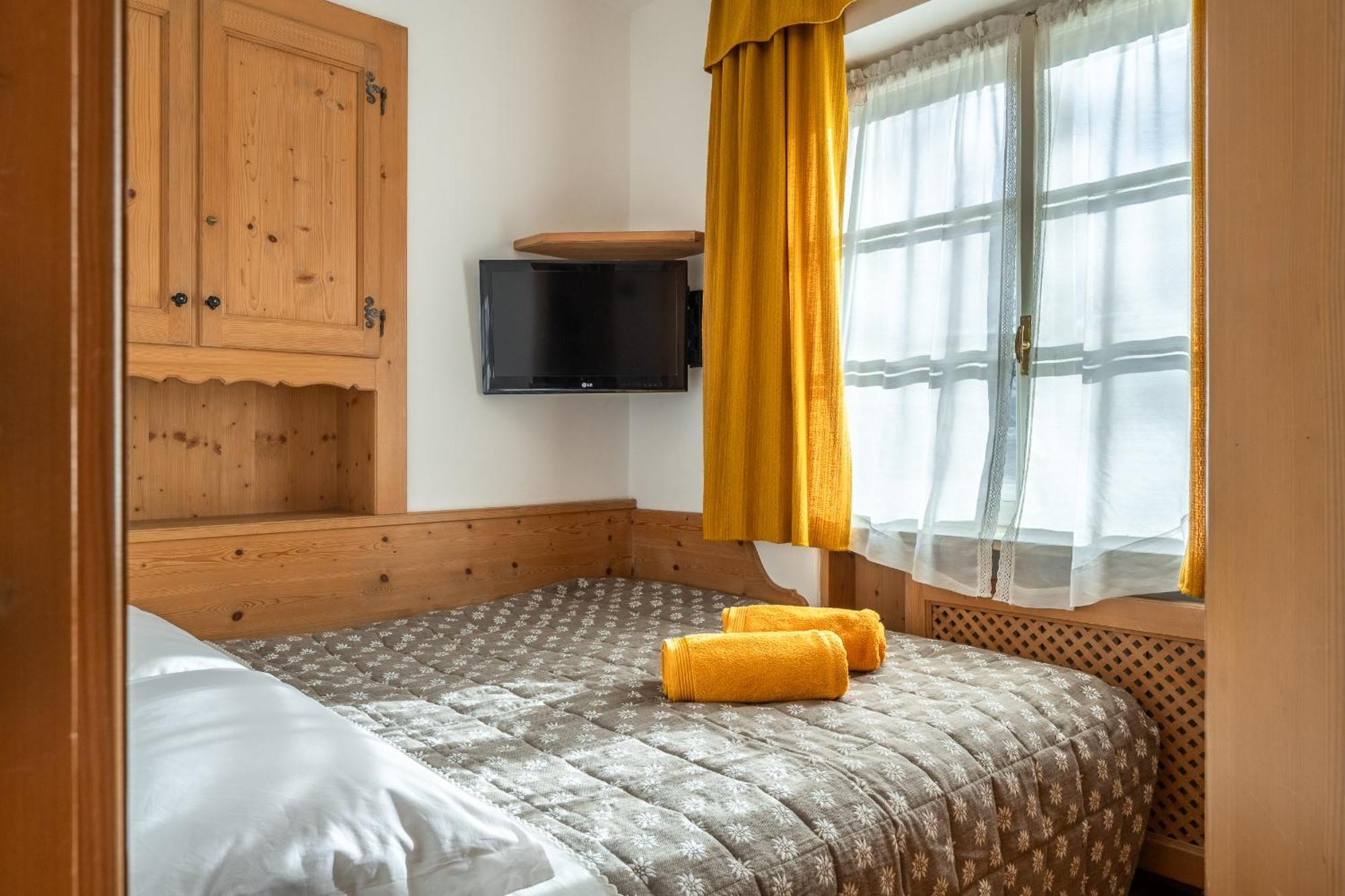 Olimpia Lodge 科尔蒂纳丹佩佐 外观 照片